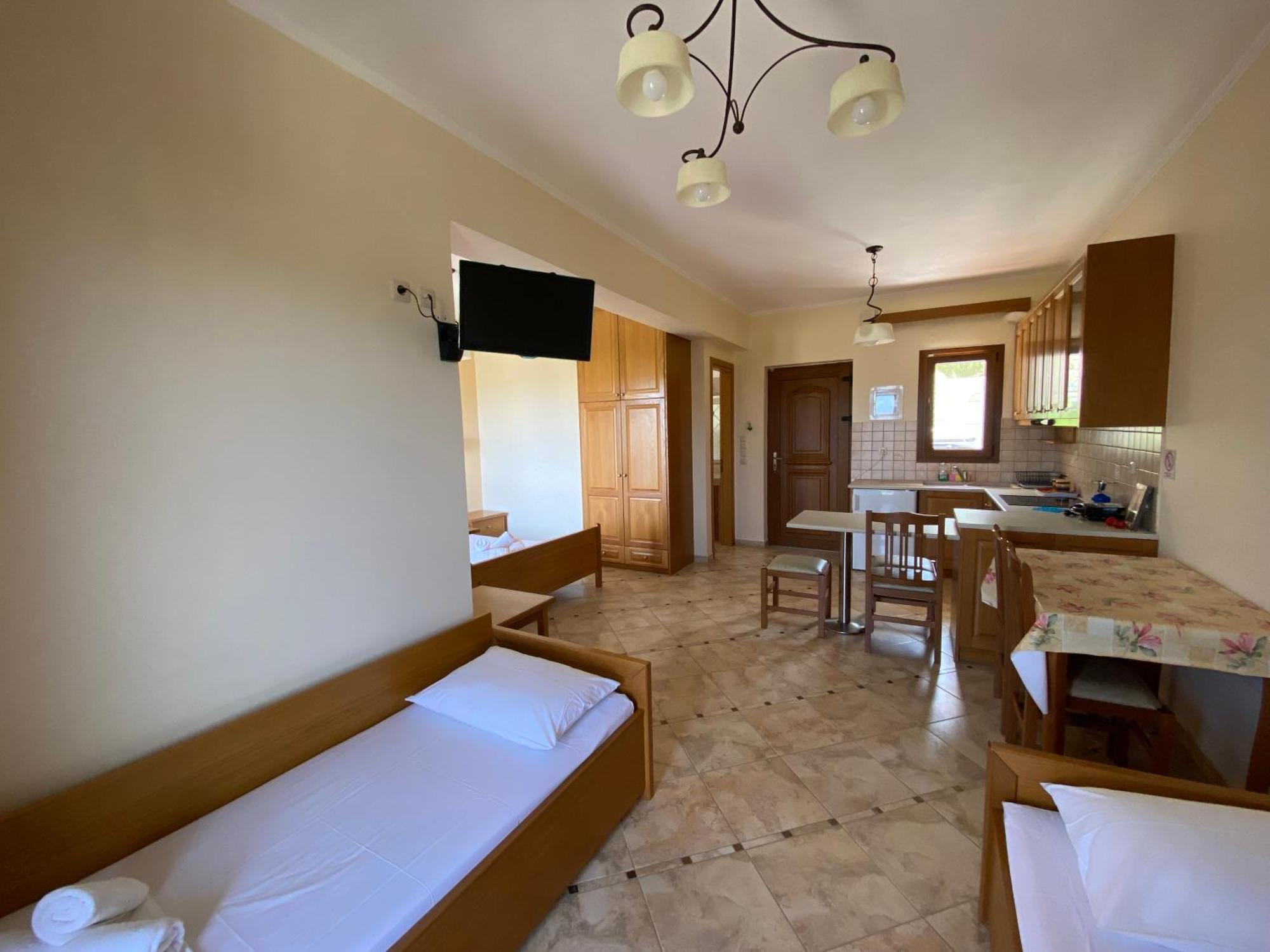 Demiris Hotel ซิโวตา ภายนอก รูปภาพ
