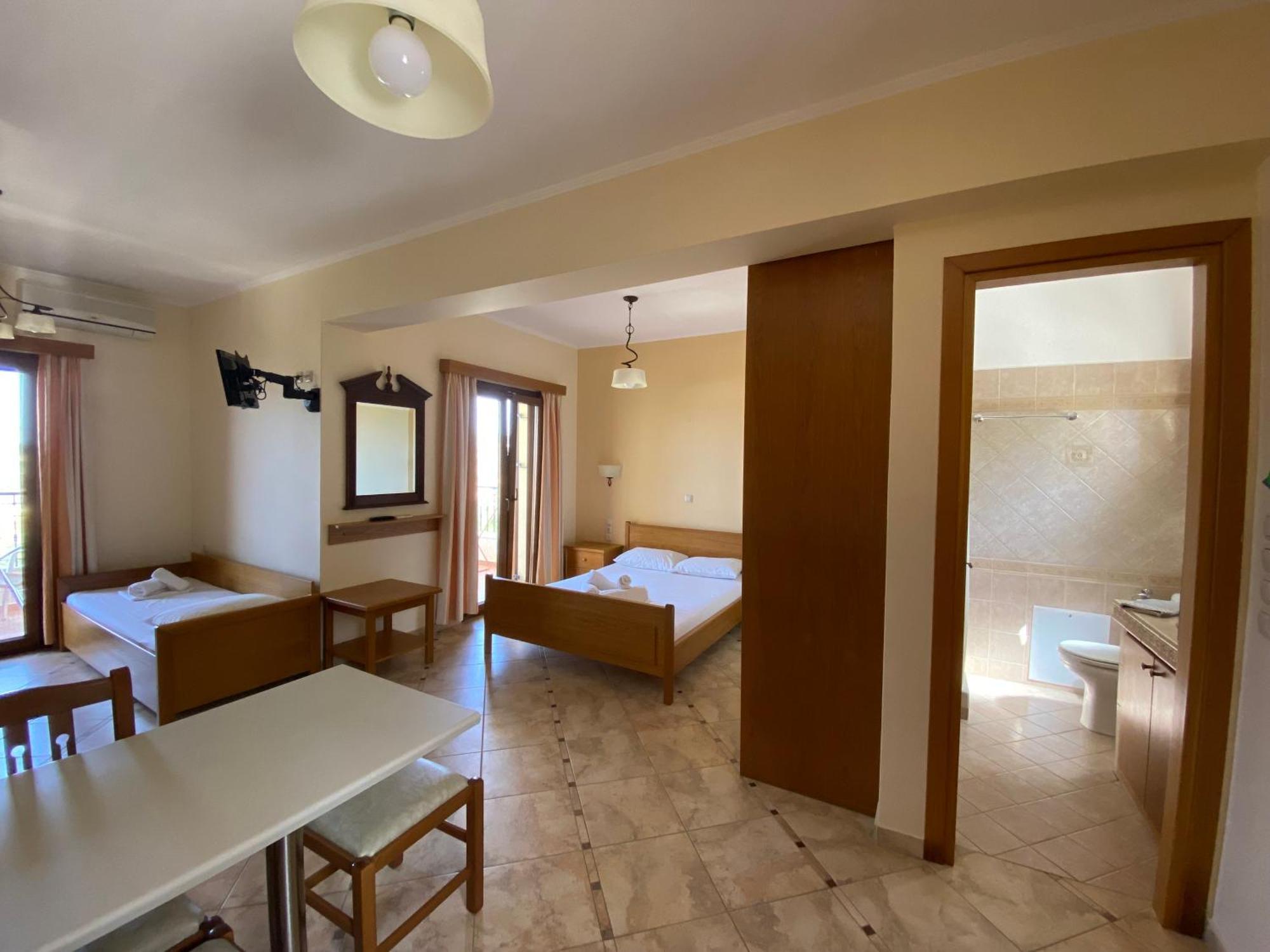 Demiris Hotel ซิโวตา ภายนอก รูปภาพ